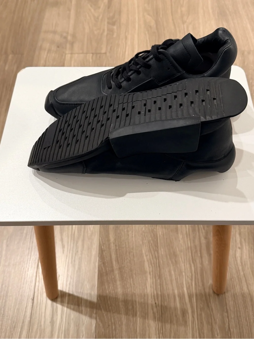 Rick Owens Black Leather Low-Top Runner Sneakers